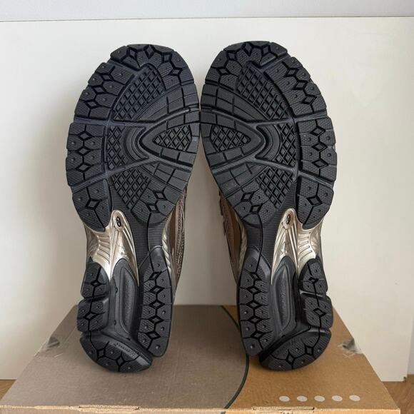 New Balance 1906 R Mushroom/Black Men Sneakers- SZ 12 main image 2